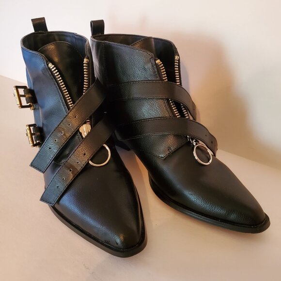 Who What wear Pointed Toe Buckle Women's Ankle Zipper Boots Black Size 7.5. - Picture 2 of 12